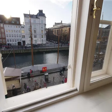 New Harbor Apartment